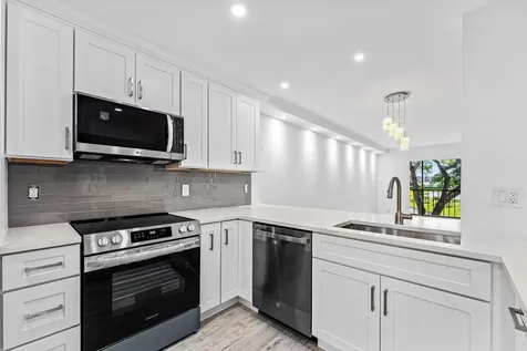 7192 Huntington Lane Delray Beach FL 33446