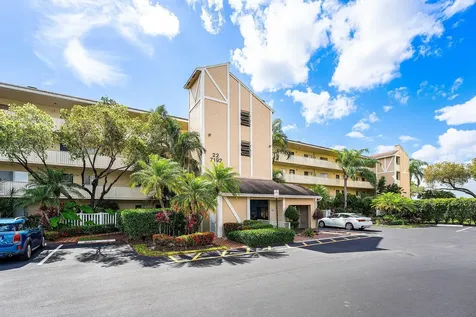7192 Huntington Lane Delray Beach FL 33446