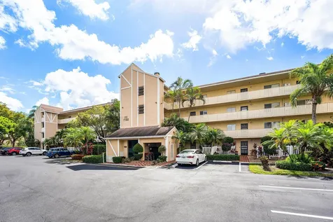 7192 Huntington Lane Delray Beach FL 33446