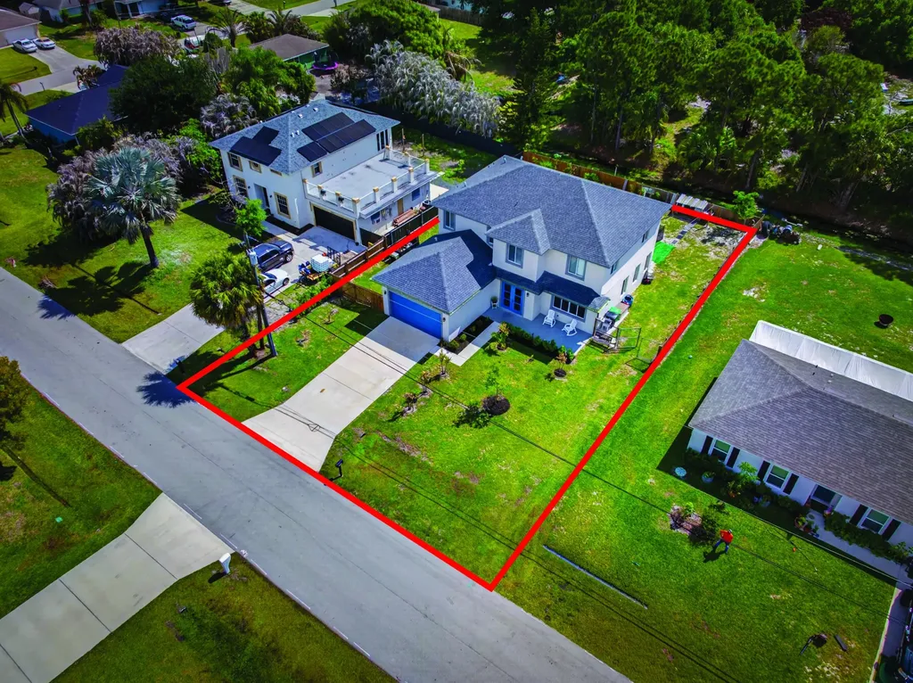 1633 SW Davis Street Port St Lucie FL 34953