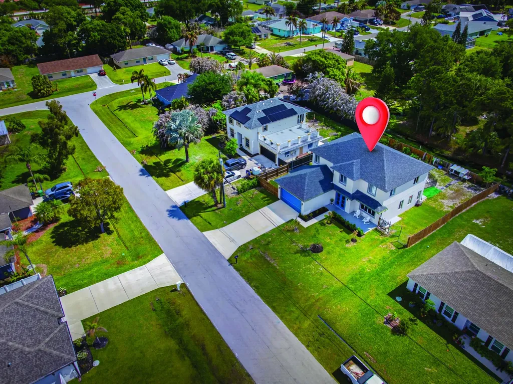 1633 SW Davis Street Port St Lucie FL 34953