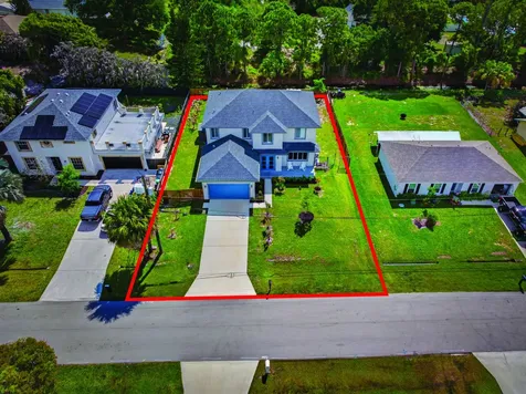 1633 SW Davis Street Port St Lucie FL 34953
