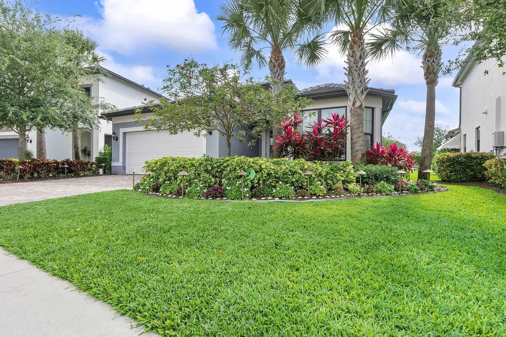 4640 E Pinehurst Trail Trail E Fort Lauderdale FL 33309