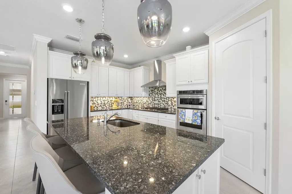 4640 E Pinehurst Trail Trail E Fort Lauderdale FL 33309