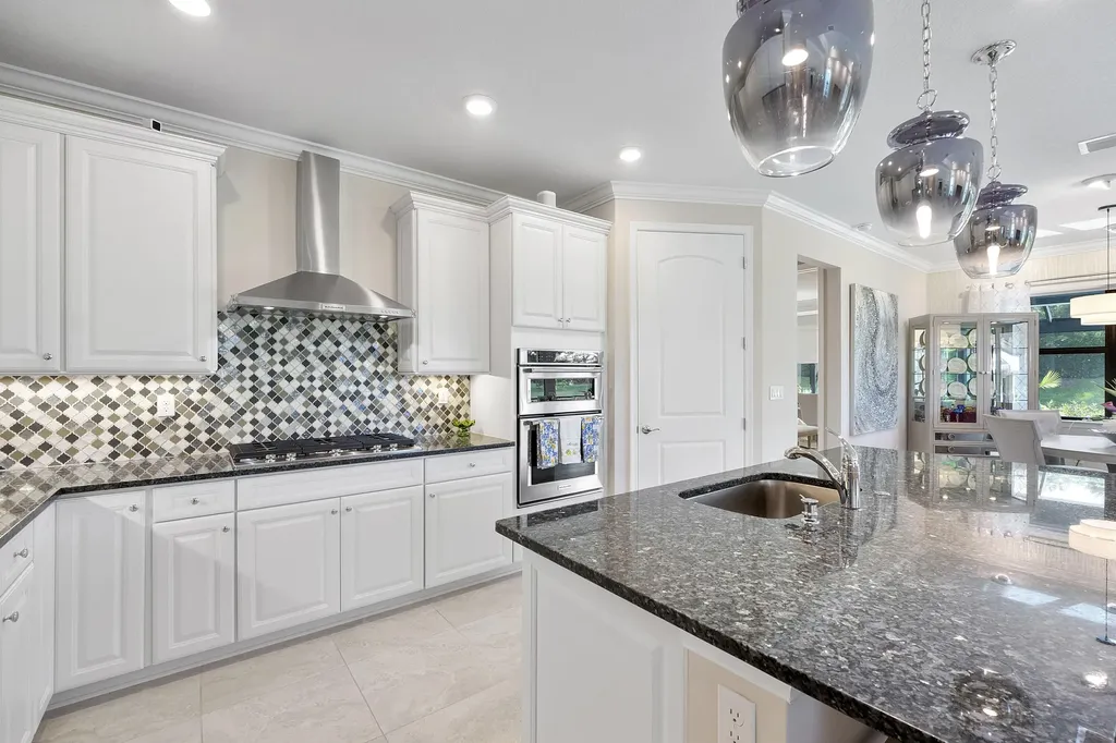 4640 E Pinehurst Trail Trail E Fort Lauderdale FL 33309