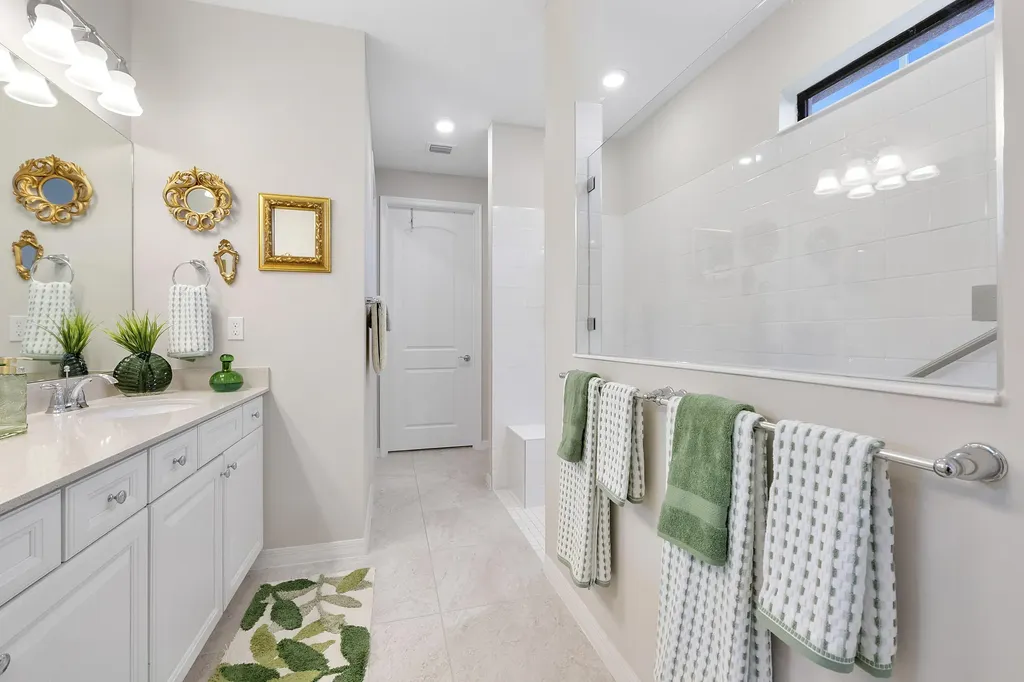 4640 E Pinehurst Trail Trail E Fort Lauderdale FL 33309