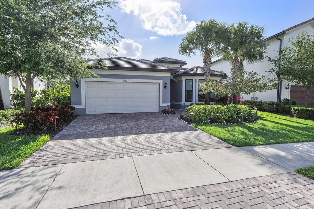 4640 E Pinehurst Trail Trail E Fort Lauderdale FL 33309