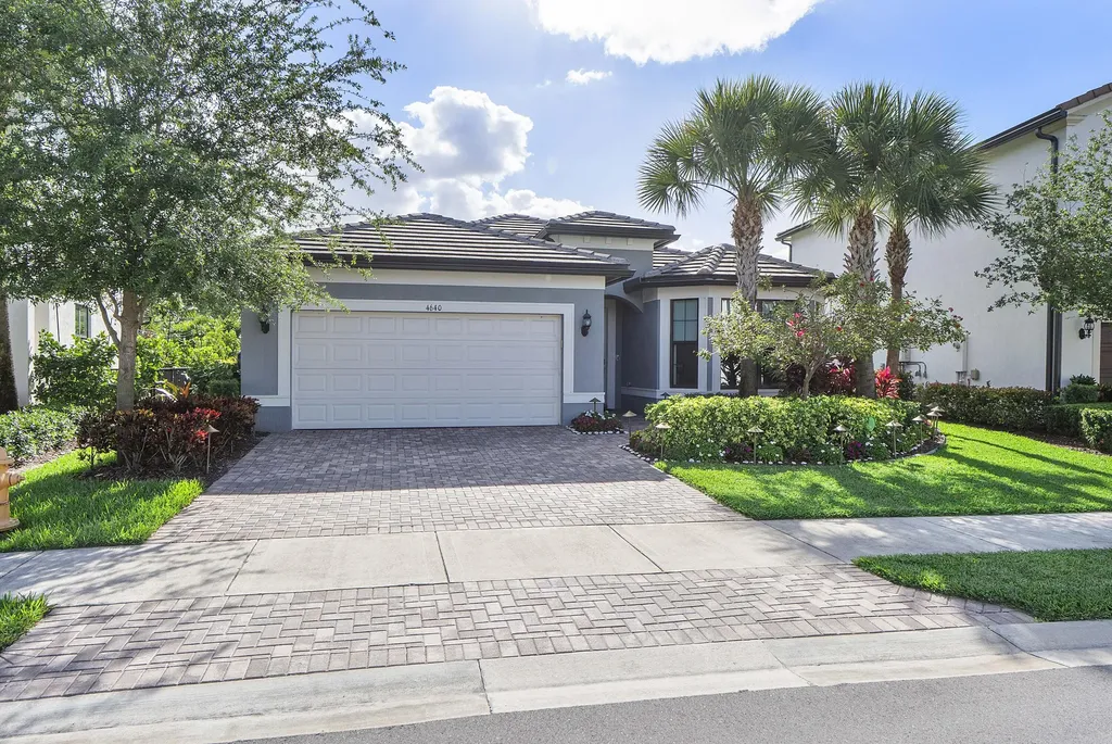 4640 E Pinehurst Trail Trail E Fort Lauderdale FL 33309