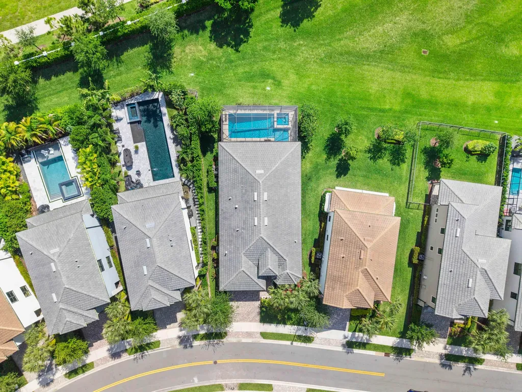 4640 E Pinehurst Trail Trail E Fort Lauderdale FL 33309