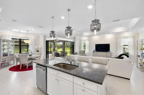 4640 E Pinehurst Trail Trail E Fort Lauderdale FL 33309
