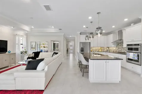 4640 E Pinehurst Trail Trail E Fort Lauderdale FL 33309