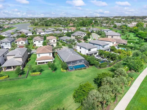 4640 E Pinehurst Trail Trail E Fort Lauderdale FL 33309