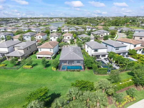 4640 E Pinehurst Trail Trail E Fort Lauderdale FL 33309
