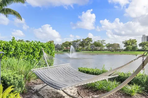 4640 E Pinehurst Trail Trail E Fort Lauderdale FL 33309