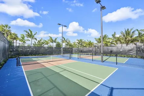 4640 E Pinehurst Trail Trail E Fort Lauderdale FL 33309