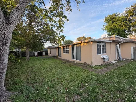 7815 NW 67th Avenue Tamarac FL 33321