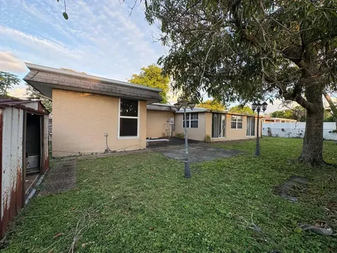 7815 NW 67th Avenue Tamarac FL 33321