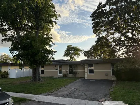 7815 NW 67th Avenue Tamarac FL 33321
