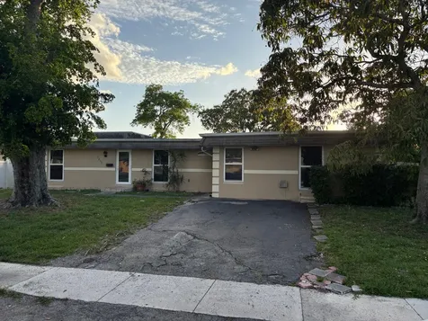 7815 NW 67th Avenue Tamarac FL 33321