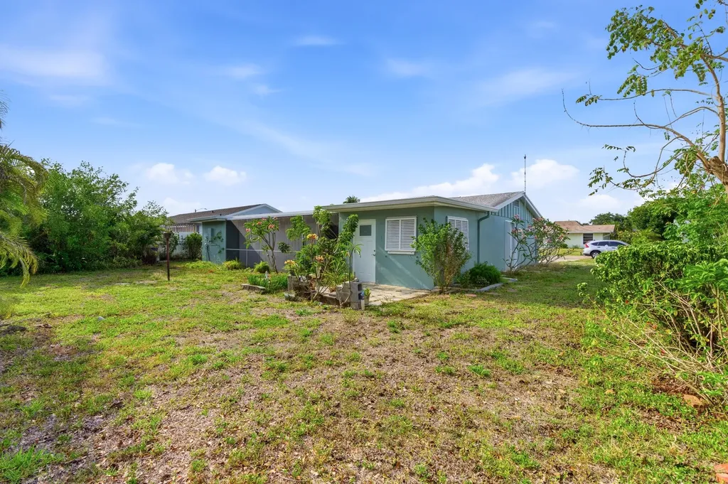 1032 Winsome Road North Fort Myers FL 33903