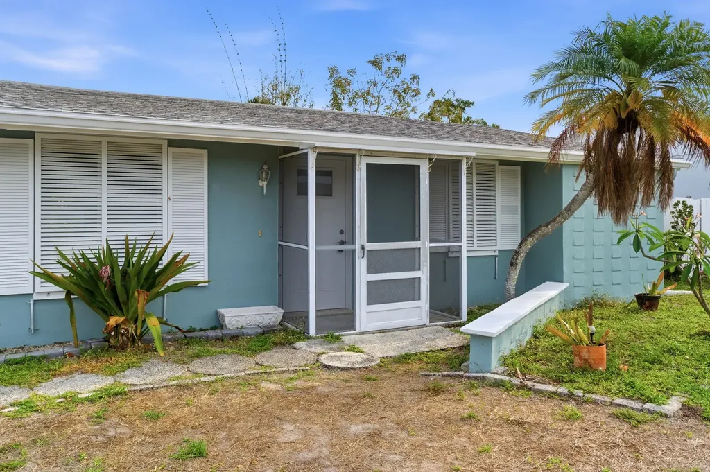 1032 Winsome Road North Fort Myers FL 33903