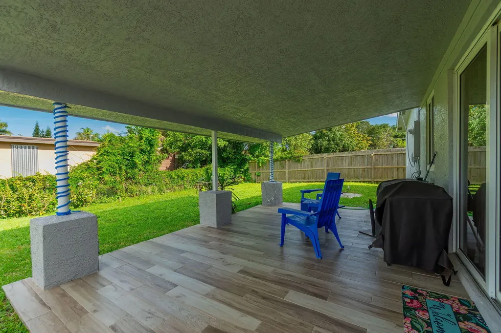 762 Gardenia Drive Royal Palm Beach FL 33411