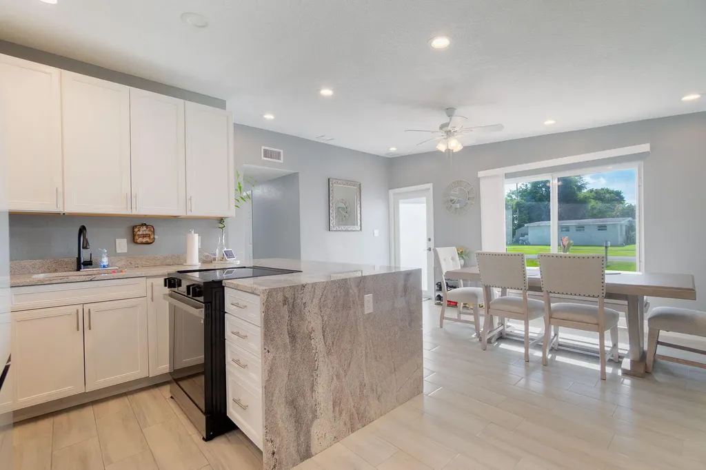 762 Gardenia Drive Royal Palm Beach FL 33411