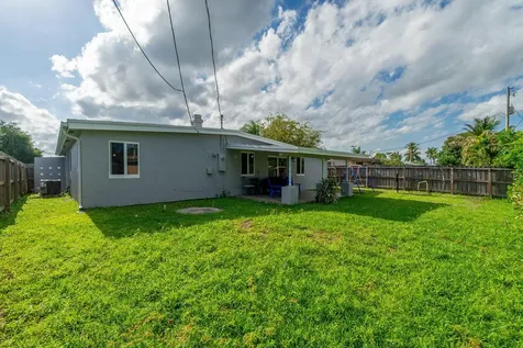 762 Gardenia Drive Royal Palm Beach FL 33411