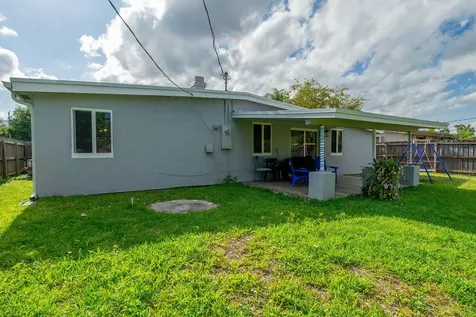 762 Gardenia Drive Royal Palm Beach FL 33411