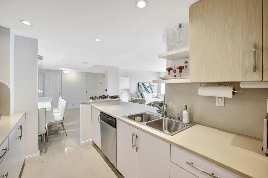 2100 S Ocean Drive Fort Lauderdale FL 33316