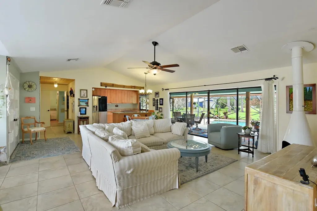 2142 SE Bryson Avenue Port St Lucie FL 34952