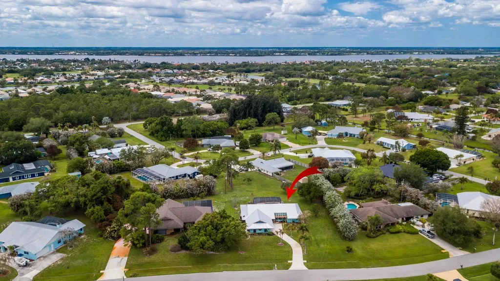2142 SE Bryson Avenue Port St Lucie FL 34952