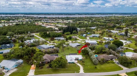 2142 SE Bryson Avenue Port St Lucie FL 34952