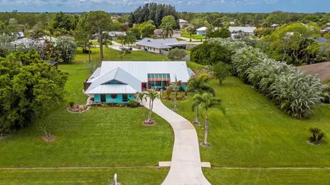 2142 SE Bryson Avenue Port St Lucie FL 34952