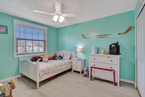 18930 NW 10th Terrace Pembroke Pines FL 33029