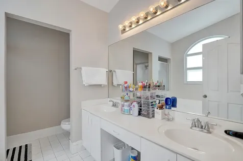 18930 NW 10th Terrace Pembroke Pines FL 33029