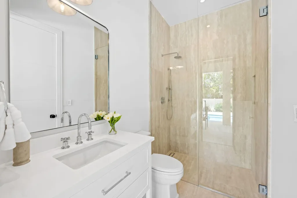 2725 NE 28th Street Fort Lauderdale FL 33306