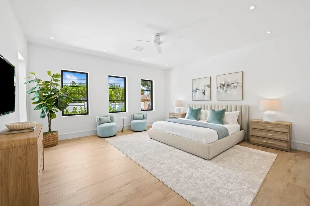 2725 NE 28th Street Fort Lauderdale FL 33306