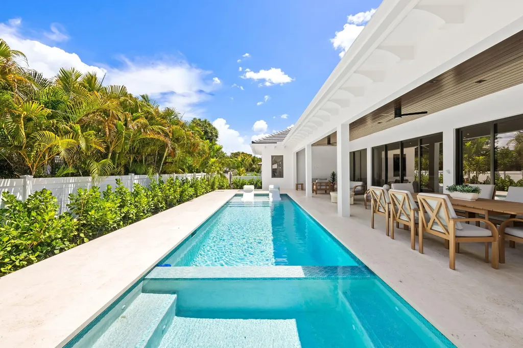 2725 NE 28th Street Fort Lauderdale FL 33306