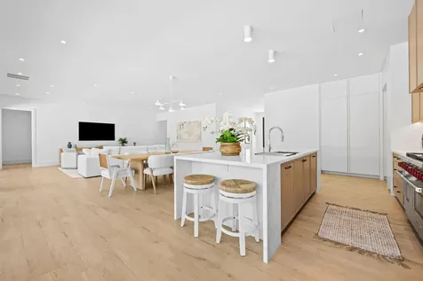 2725 NE 28th Street Fort Lauderdale FL 33306