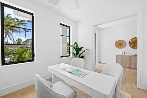 2725 NE 28th Street Fort Lauderdale FL 33306