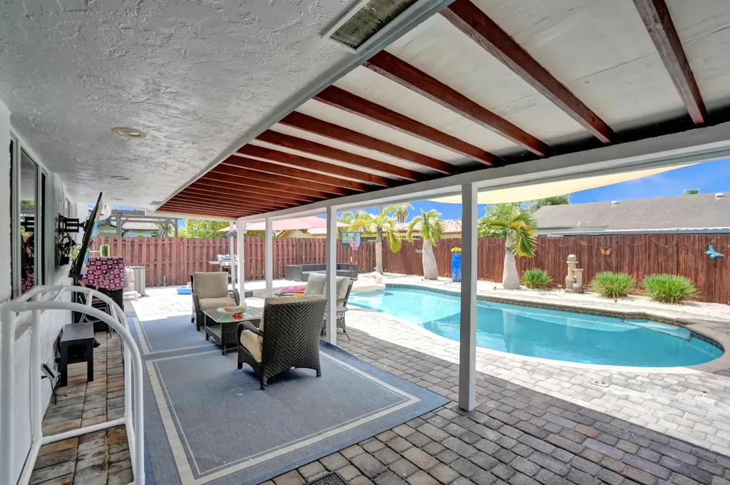 10501 NW 20th Court Sunrise FL 33322