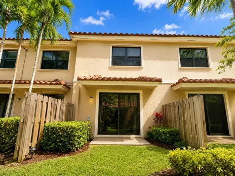 5985 NW 56th Court Tamarac FL 33319
