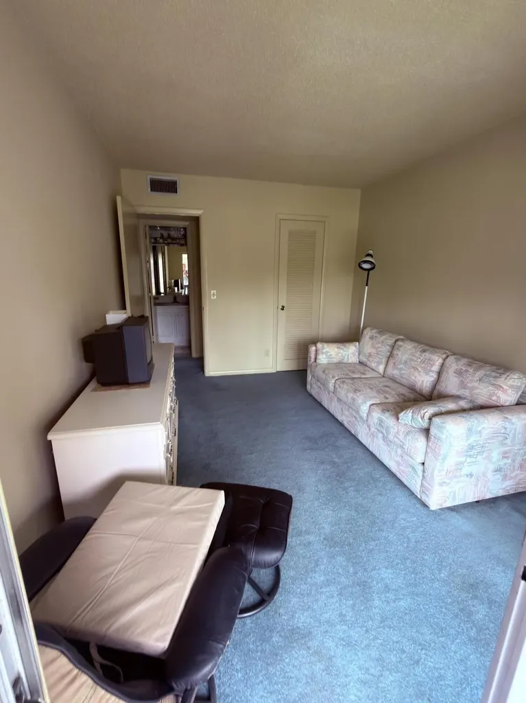 193 Prescott J Deerfield Beach FL 33442