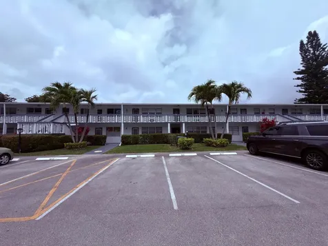 193 Prescott J Deerfield Beach FL 33442