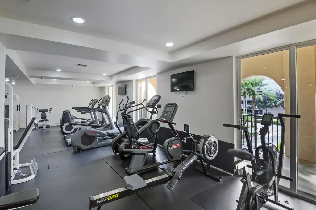 520 SE 5th Avenue Fort Lauderdale FL 33301