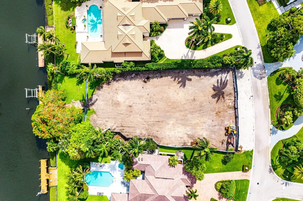 2927 Rhone Drive Palm Beach Gardens FL 33410
