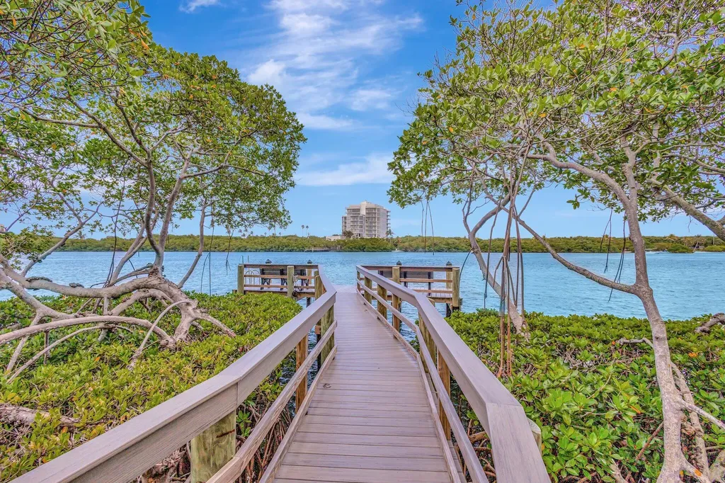 200 Waterway Road Tequesta FL 33469