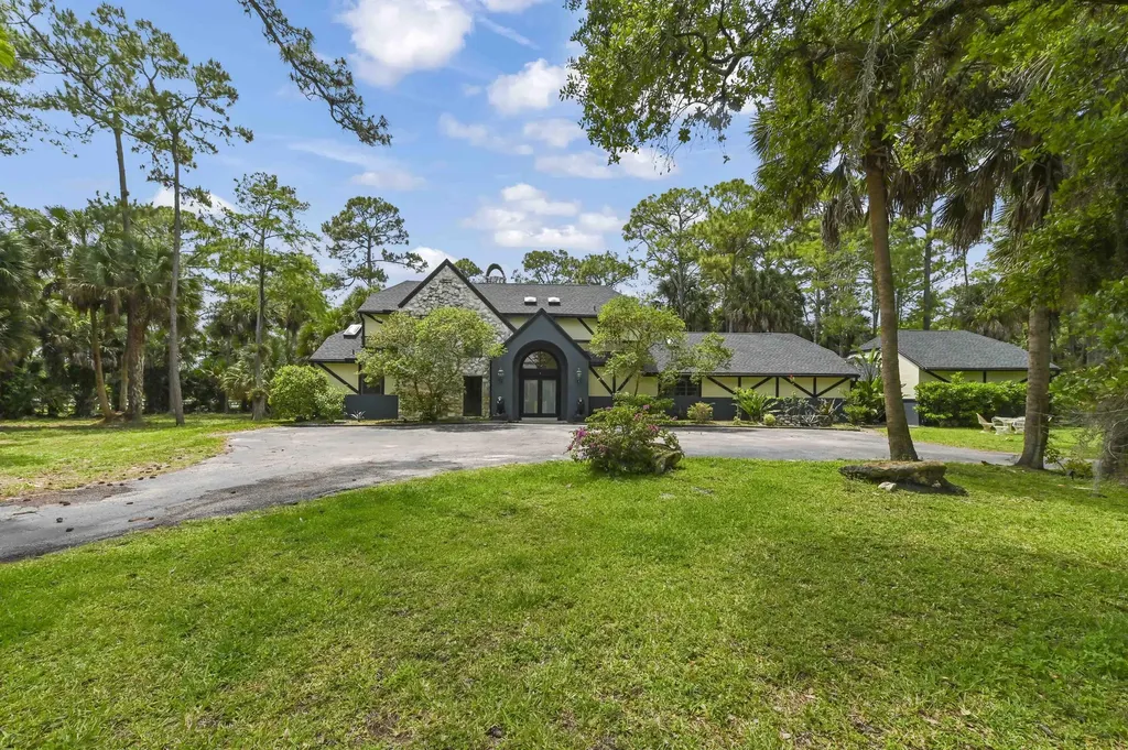 1339 Gallop Drive Loxahatchee FL 33470