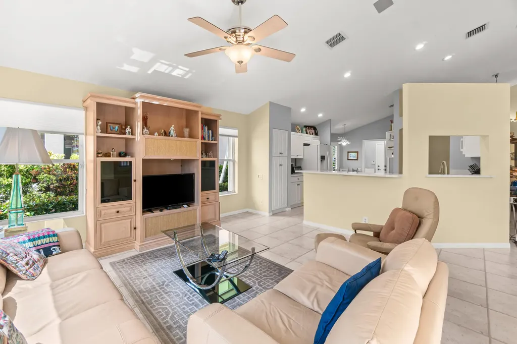 6952 Grenelefe Road Boynton Beach FL 33437